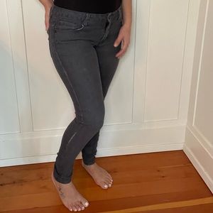Forever 21 grey skinny jeans size 26